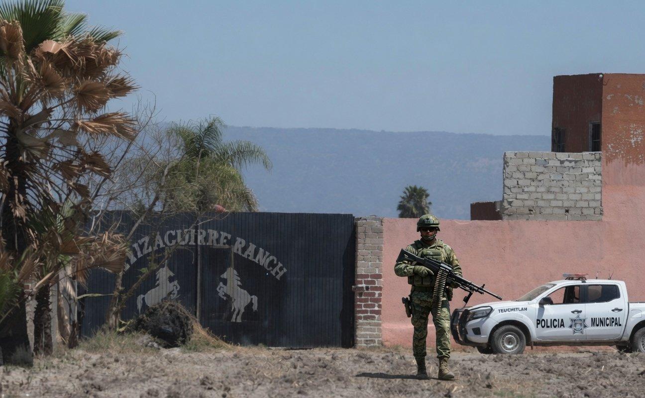 New World screwworm case in Texas — cartel cattle smuggling pipeline.